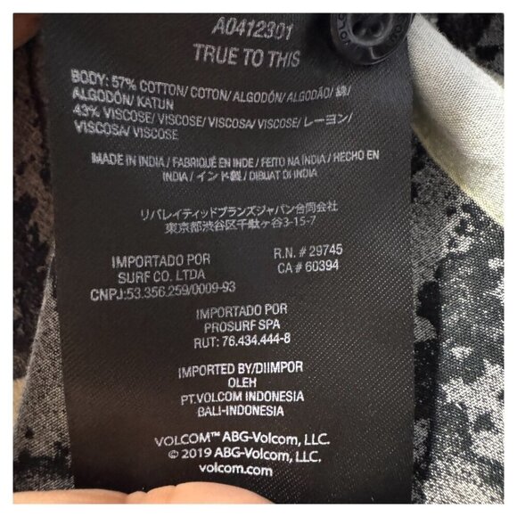 VOLCOM V ENTERTAINMENT Men's Woven Shirt size XL graphic cotton/viscose - Picture 4 of 4